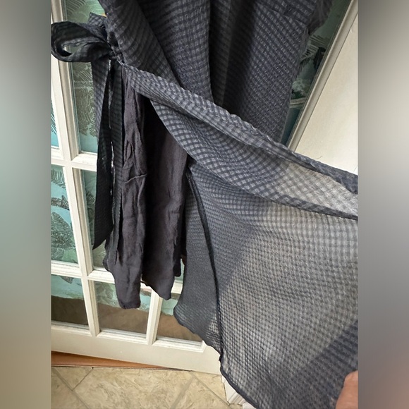 Pretty wrap dress with tie by GF Collection - Picture 6 of 9